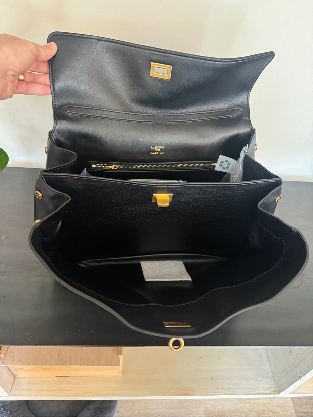 Leather Handbag — Rodeo-Style Silhouette - Picture 3 of 11